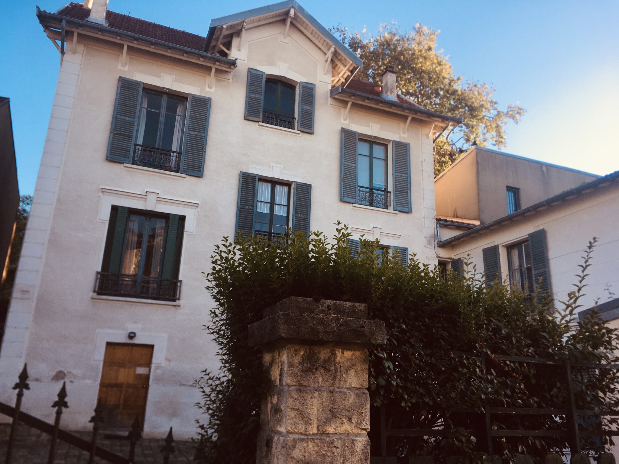 La « maison Curie » de Sceaux et l’icône d’un enfant d’origine